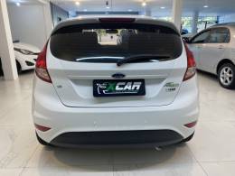 FORD - FIESTA 1.6 SE HATCH 16V FLEX 4P MANUAL - 2016/2017 - Branca - R$ 56.900,00