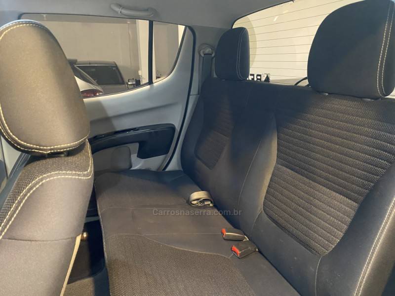 MITSUBISHI - L200 TRITON 3.2 GL 4X4 CD 16V TURBO INTERCOLER DIESEL 4P MANUAL - 2012/2013 - Prata - R$ 99.900,00